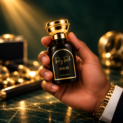 RAY OUD lifestyle image in a male hand